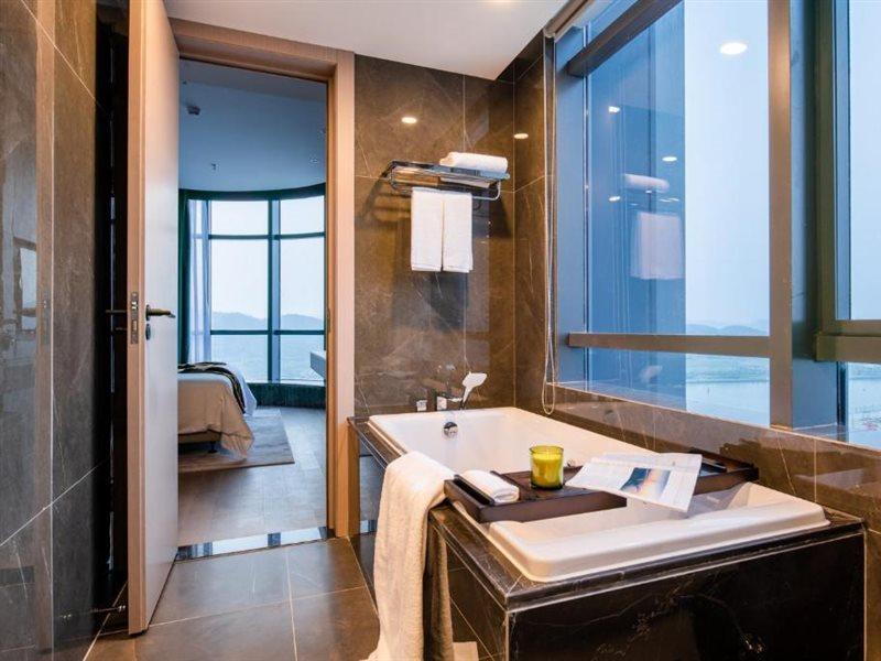 Rezen Hotel Zhuhai Hengqin Border And Exhibition Center Branch المظهر الخارجي الصورة